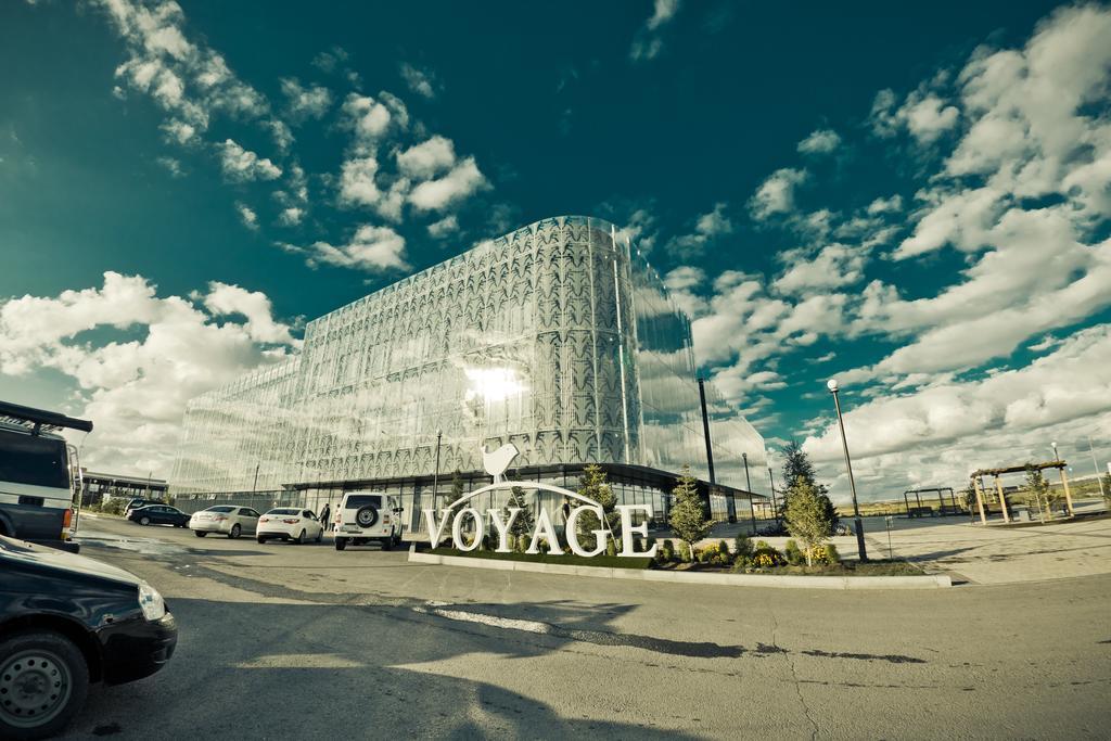 Voyage Hotel Karagandy エクステリア 写真