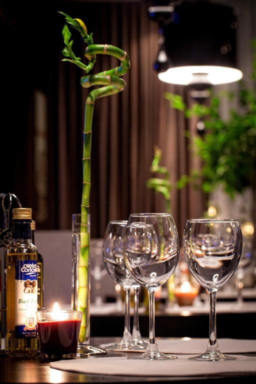 Voyage Hotel Karagandy エクステリア 写真