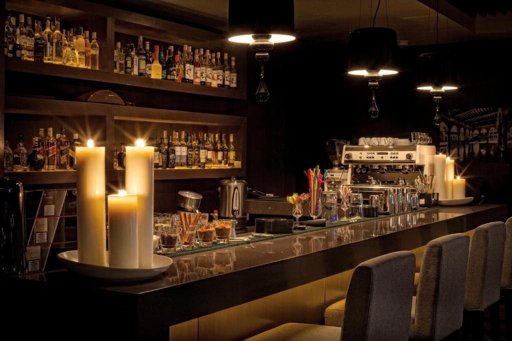 Voyage Hotel Karagandy エクステリア 写真